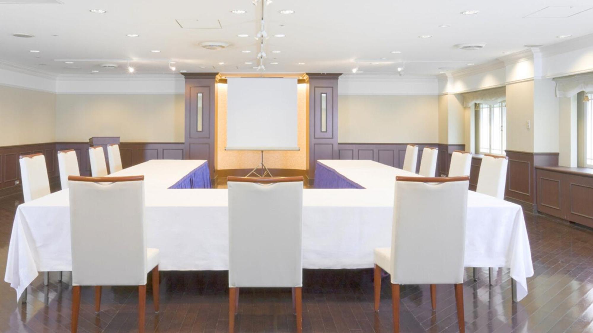 Premier Hotel Nakajima Park Sapporo Eksteriør billede The boardroom